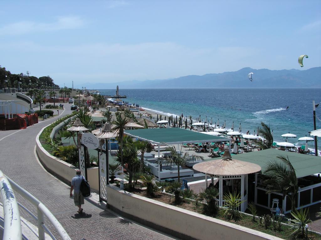 B&B Al Museo Reggio di Calabria Buitenkant foto
